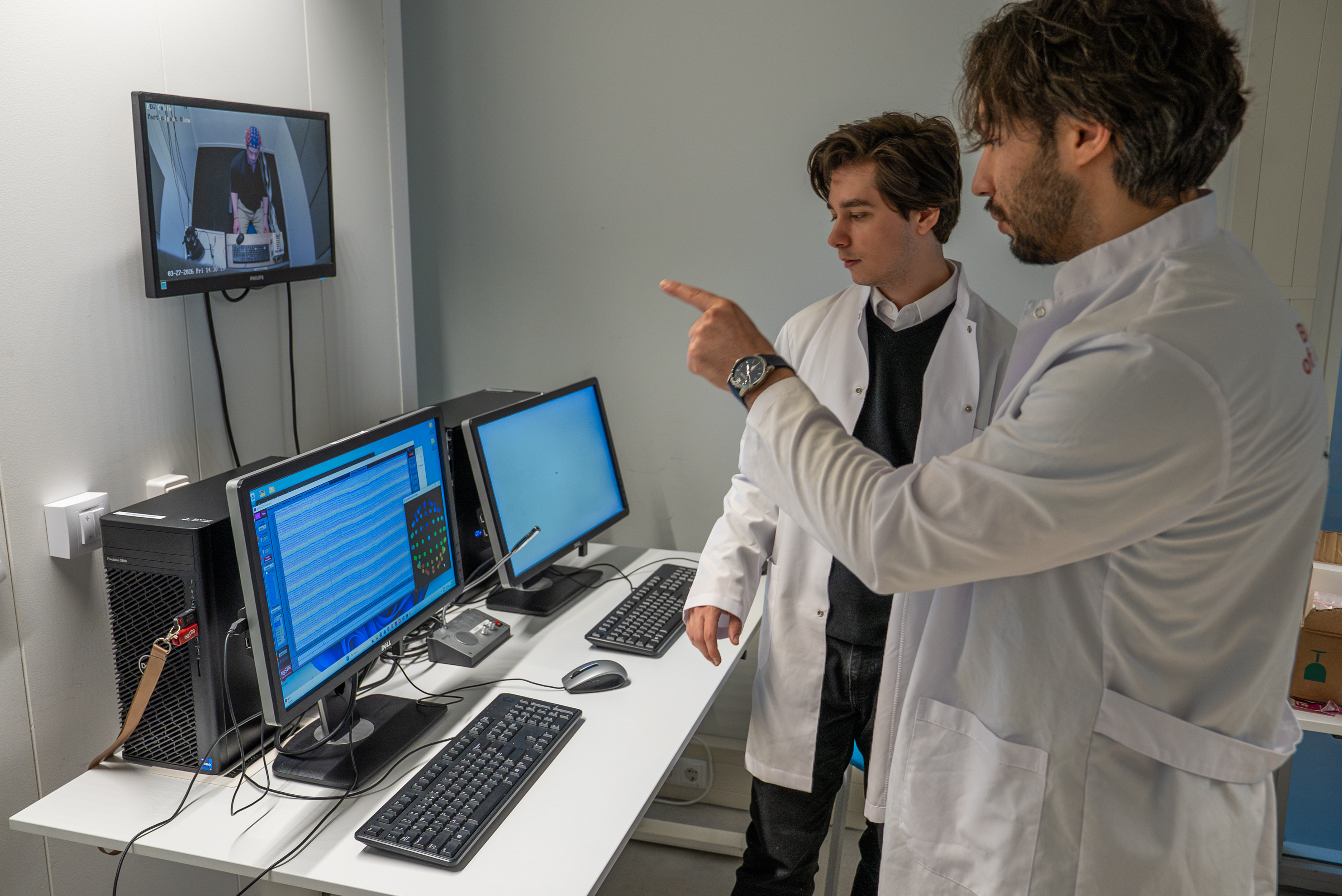 Monitoring the experiment